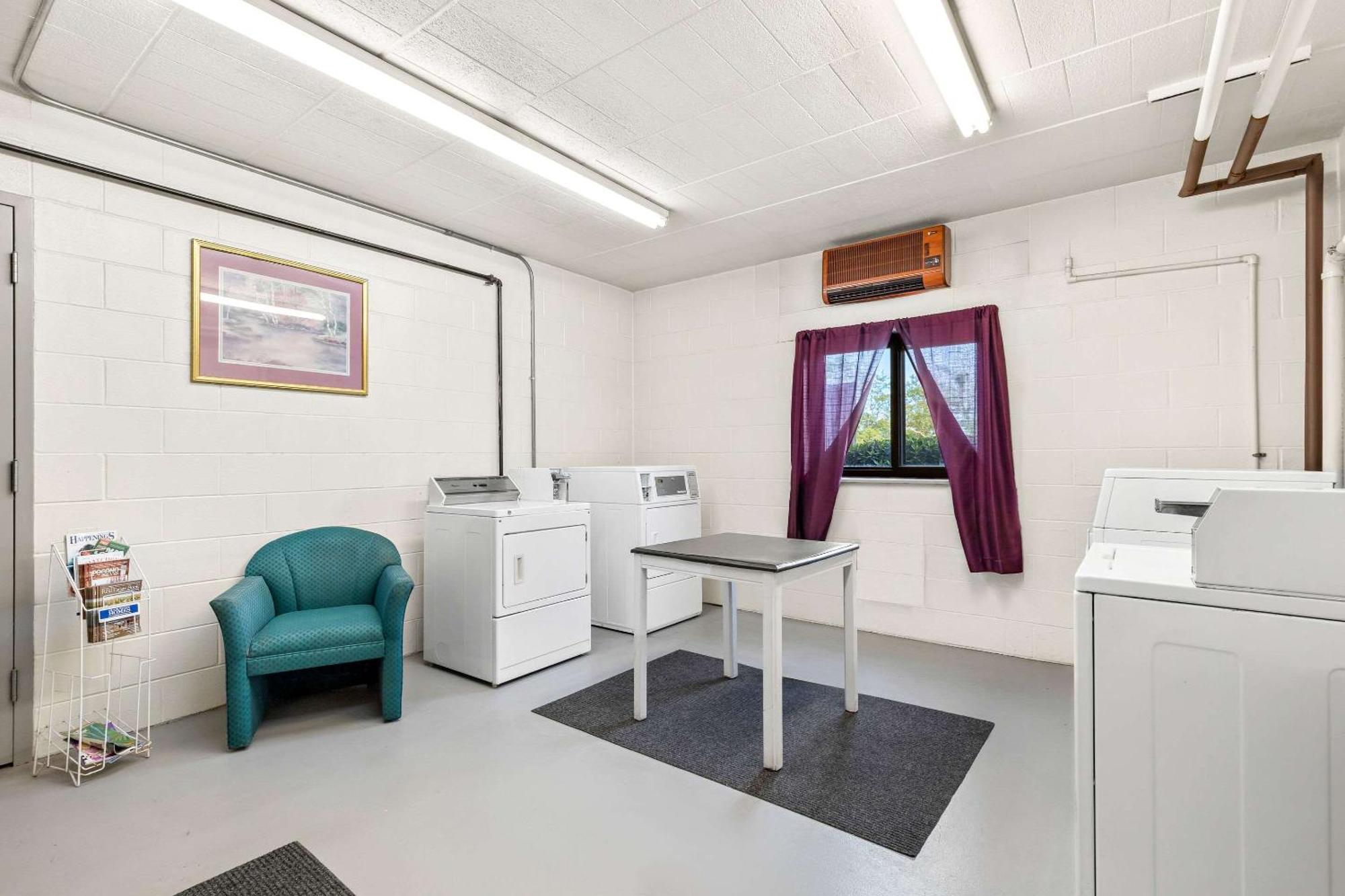 Comfort Inn Pocono Lakes Region Lake Ariel Esterno foto